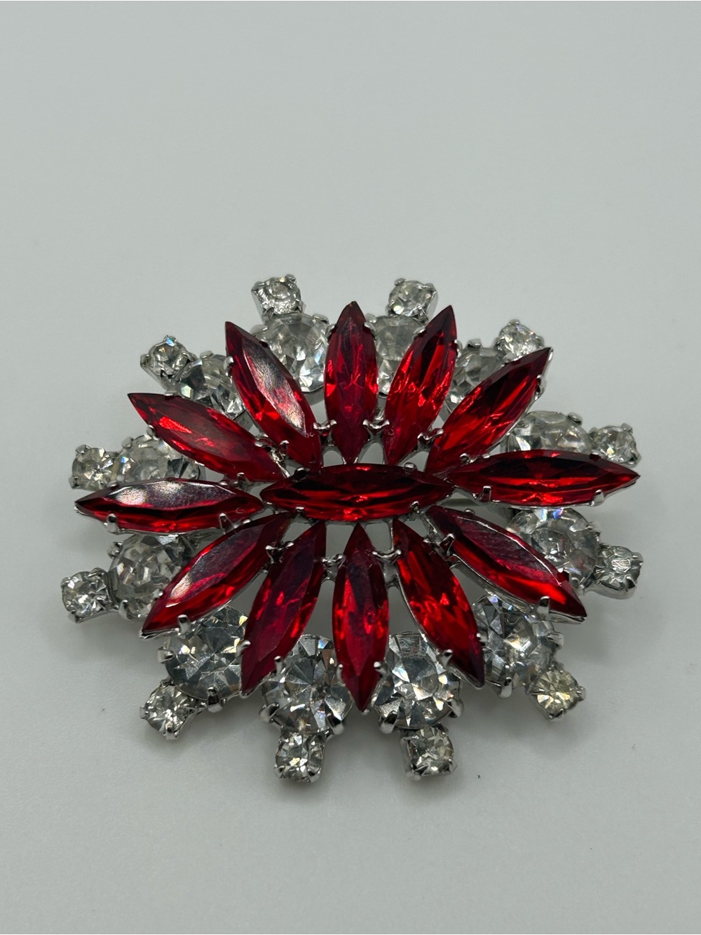 #776156-092626 Vintage red and white crystal brooch